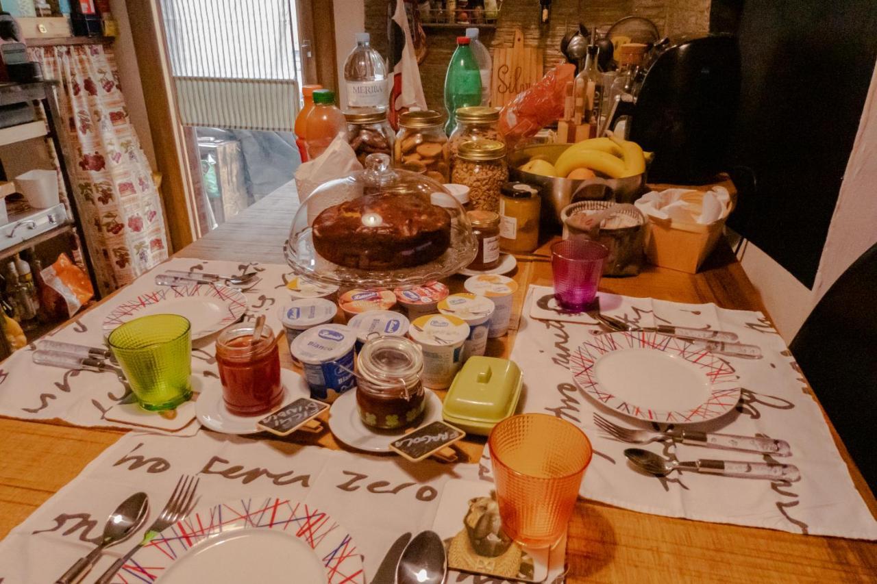 Passaggio A Sud Ovest Acomodação com café da manhã Iglesias Exterior foto